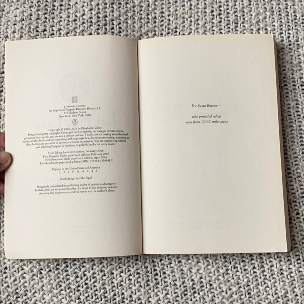Eat Pray Love by Elizabeth Gilbert - Picture 3 of 4
